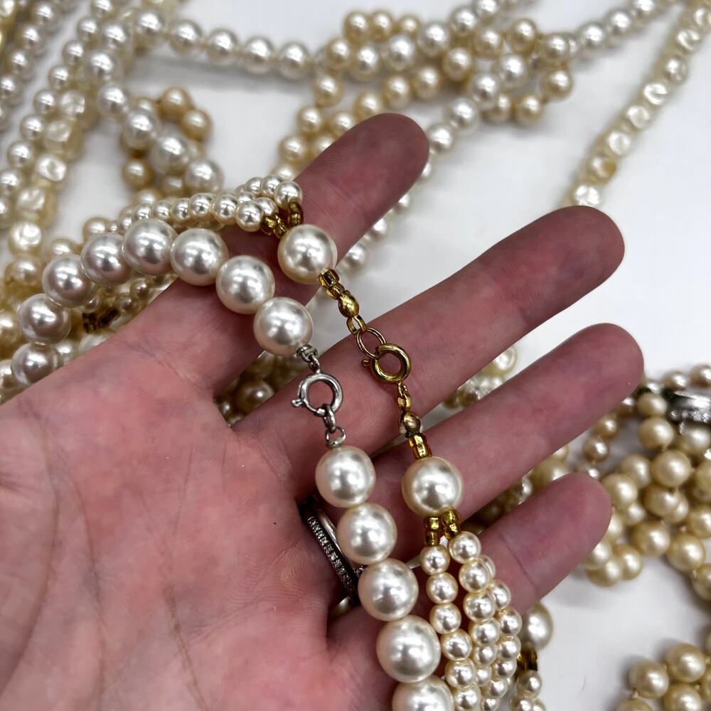Vintage Faux Pearl Necklace Lot Bundle 50's 60's Retro Costume Jewelry VTG - Picture 6 of 12
